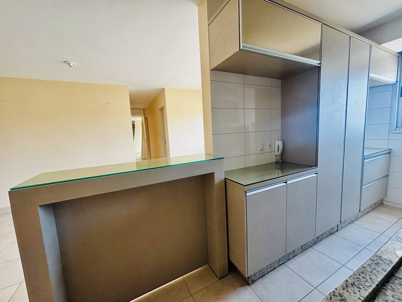 Apartamento para Venda em Goiânia, Vila Alpes, 3 dormitórios, 1 suíte, 2 banheiros, 2 v
